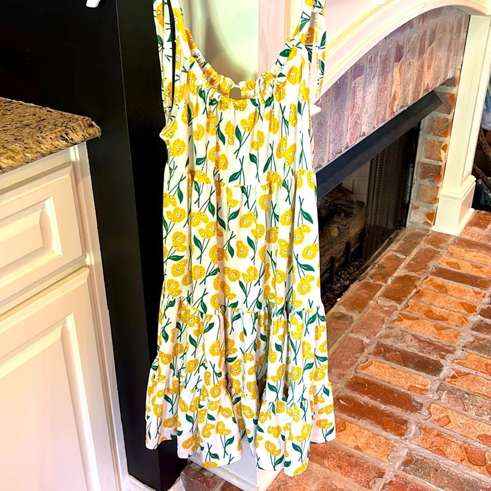 Sz 8 Mabel & Honey tiered yellow sundress.
